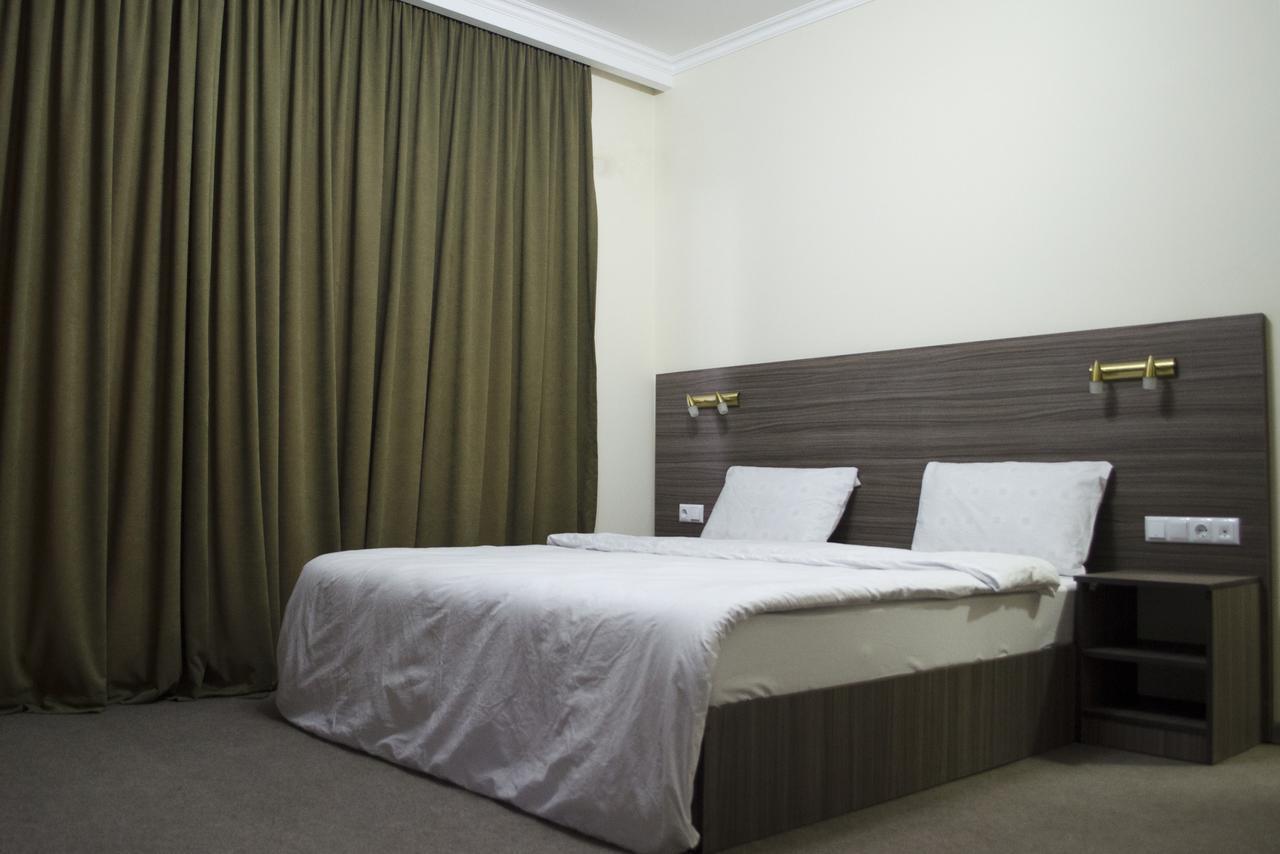 Hotel M9 第比利斯 外观 照片
