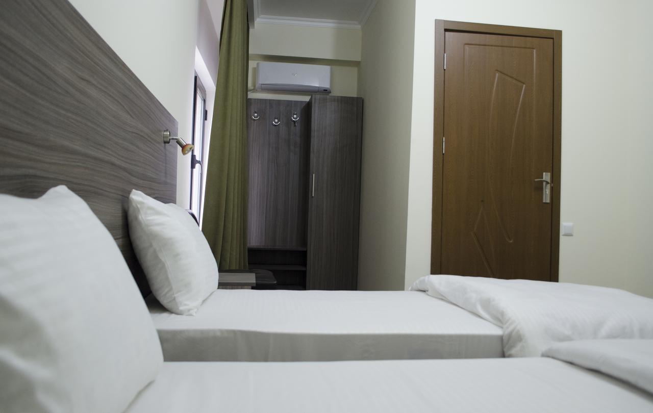 Hotel M9 第比利斯 外观 照片